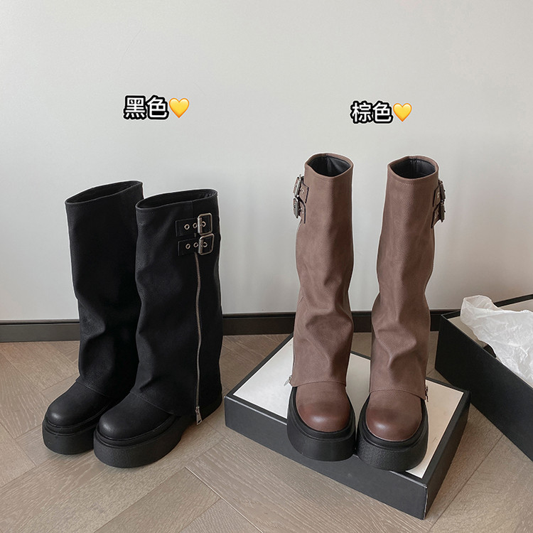 Chimney Boots with Platform Sole and Round Toe - Image 3